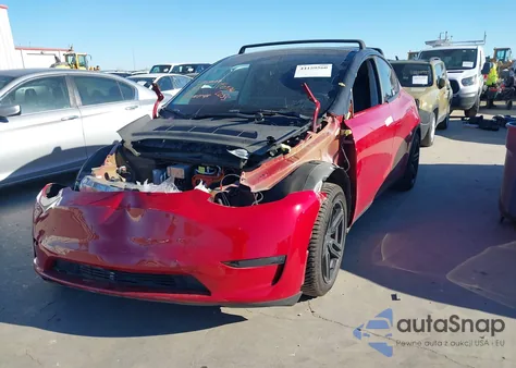 2023 Tesla Model Y Performance Dual Motor All-Wheel Drive z USA, uszkodzony, nr VIN 7SAYGDEF6PF603066